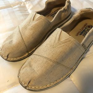 Skechers Bobs slip on shoes size 8.5